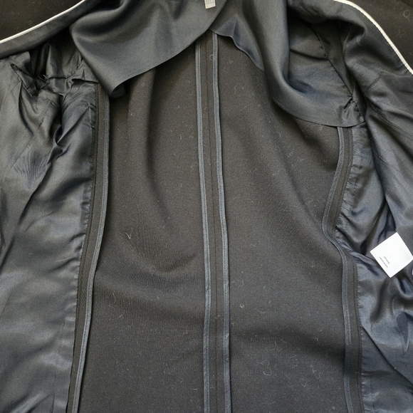 ANNE KLEIN black Classic Blazer With Pink And Red Steiped Collar. Size 10 - Picture 7 of 11